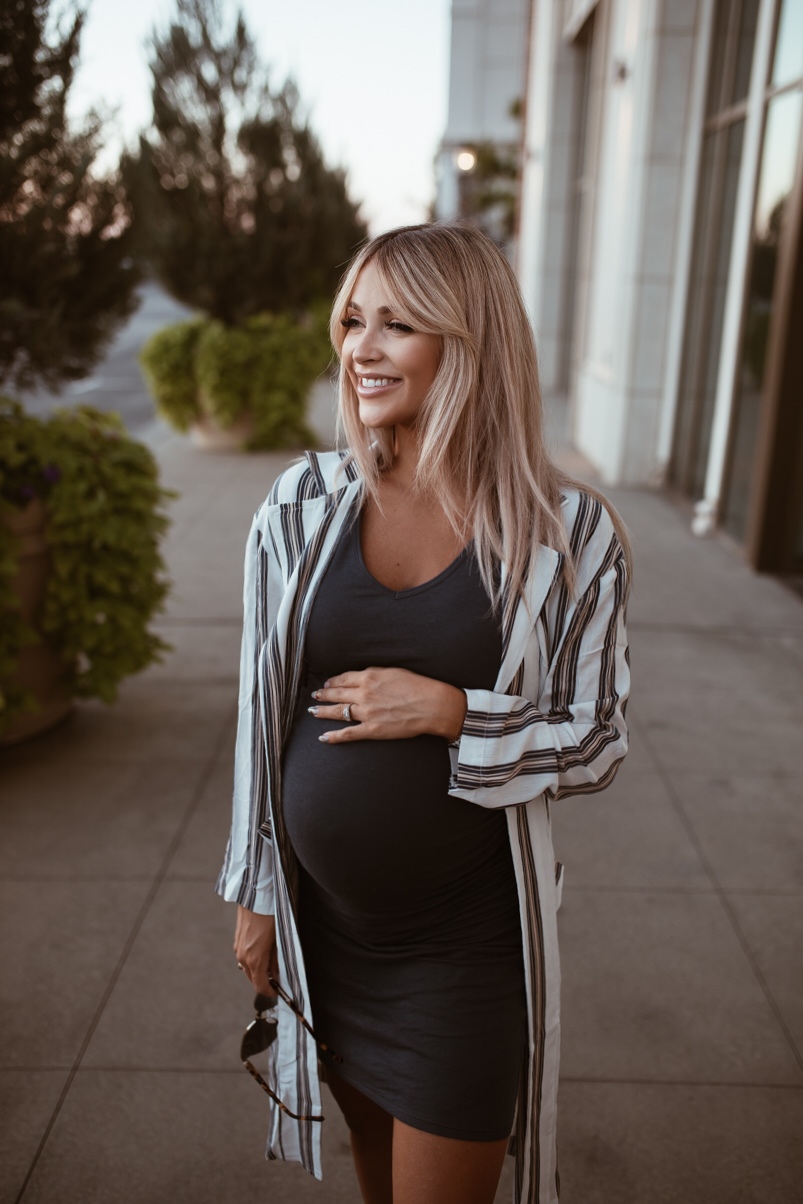 Duster Love - Cara Loren  Maternity fashion, Stylish maternity outfits,  Pregnancy maxi dress